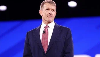 إريك برينس، أشهر مرتزقة أمريكا، يستغل الفوضى الدولية